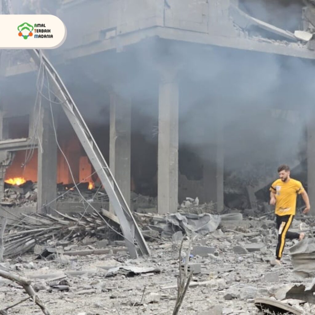 Instagram post from amal.terbaik. This post is in position 1.