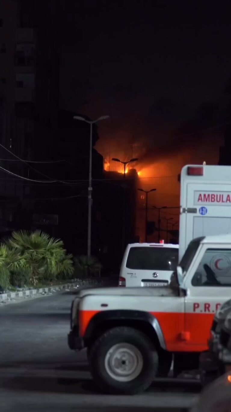 Instagram post from amal.terbaik. This post is in position 16.